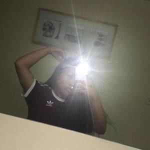 Meet your Posher, Angelie